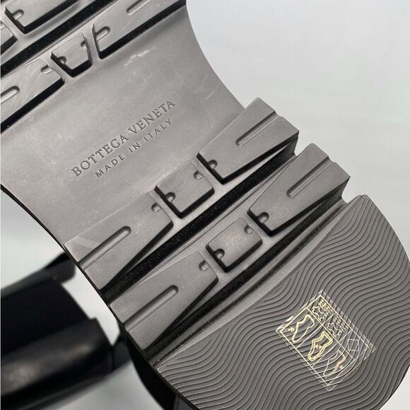 Bottega Veneta Lug Sole Leather Chelsea Boots size 39 - Picture 15 of 15